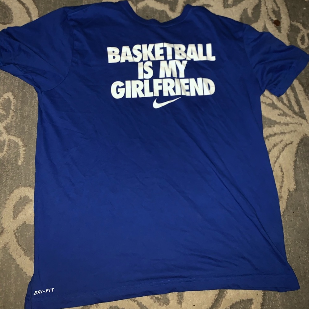 Nike athletic t shirt